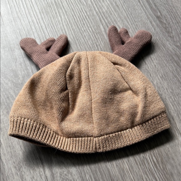 Adorable Tan Deer Antler Baby  Beanie - Picture 2 of 3